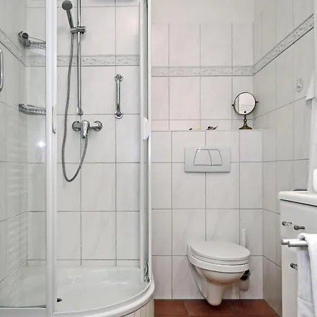 Atlantik 108 Apartment Kuehlungsborn